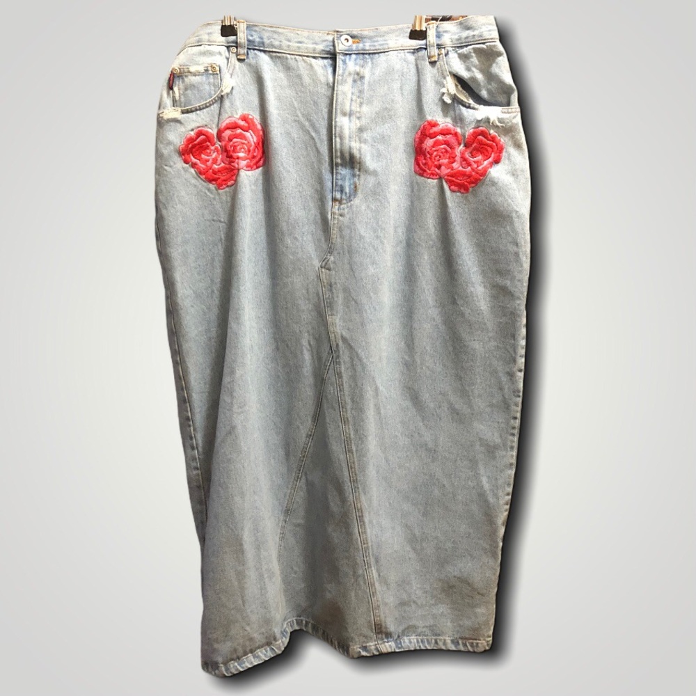 BONGO Denim Skirt with Flower Embroidery Size 20W Y2K